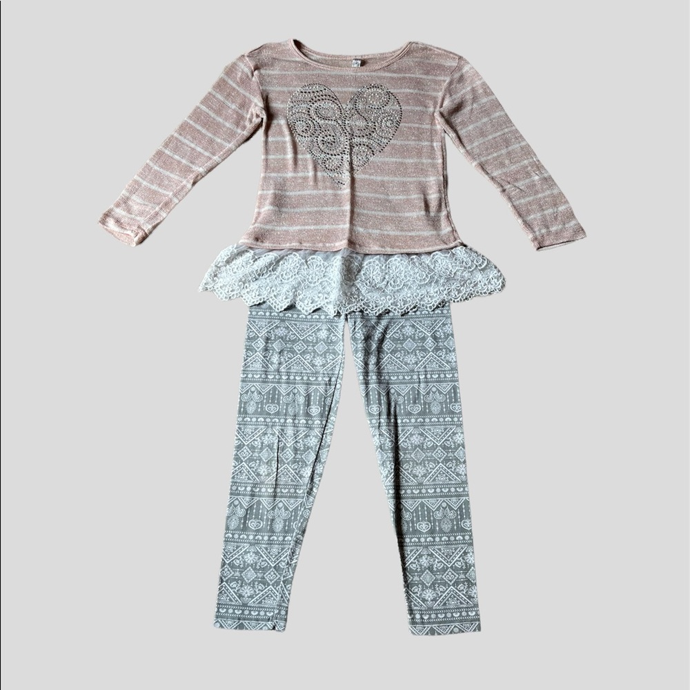 Girl’s Knitworks Outfit